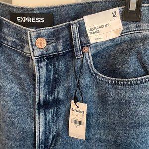 NWT! Express Jeans Cropped Wide Leg High Rise Size 12
